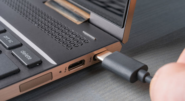 charge hp laptop