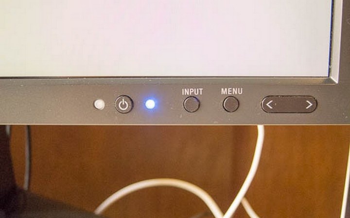check monitor connection when PC is on but screen is black