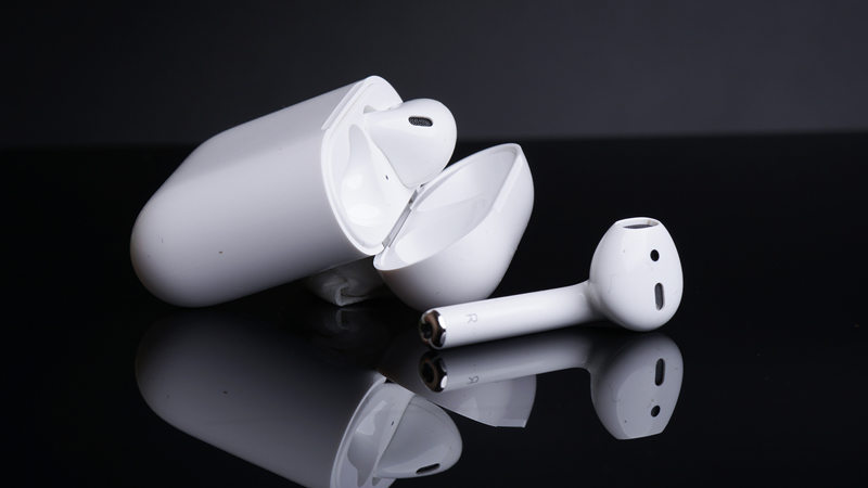 6 Top Ways] How Fix One Airpod Louder Than The Other?